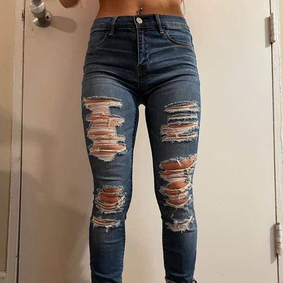 PacSun Denim - PacSun Super Distressed High Rise Jegging Size 24